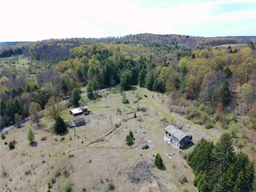 10233 Lamb Road, Brookfield
