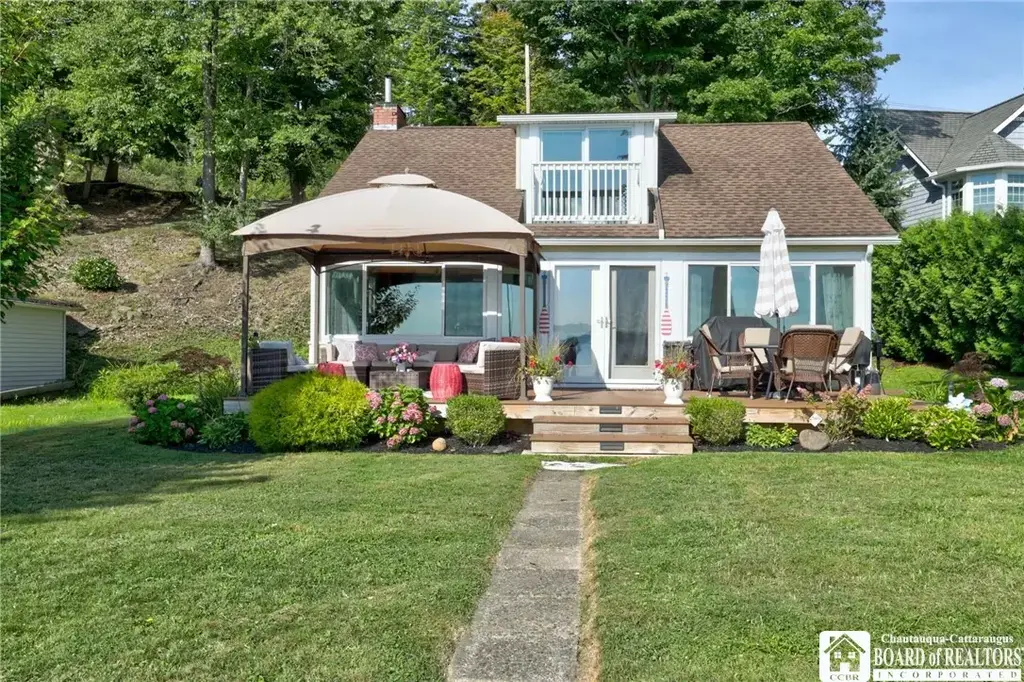 2972 Chautauqua Avenue, North Harmony