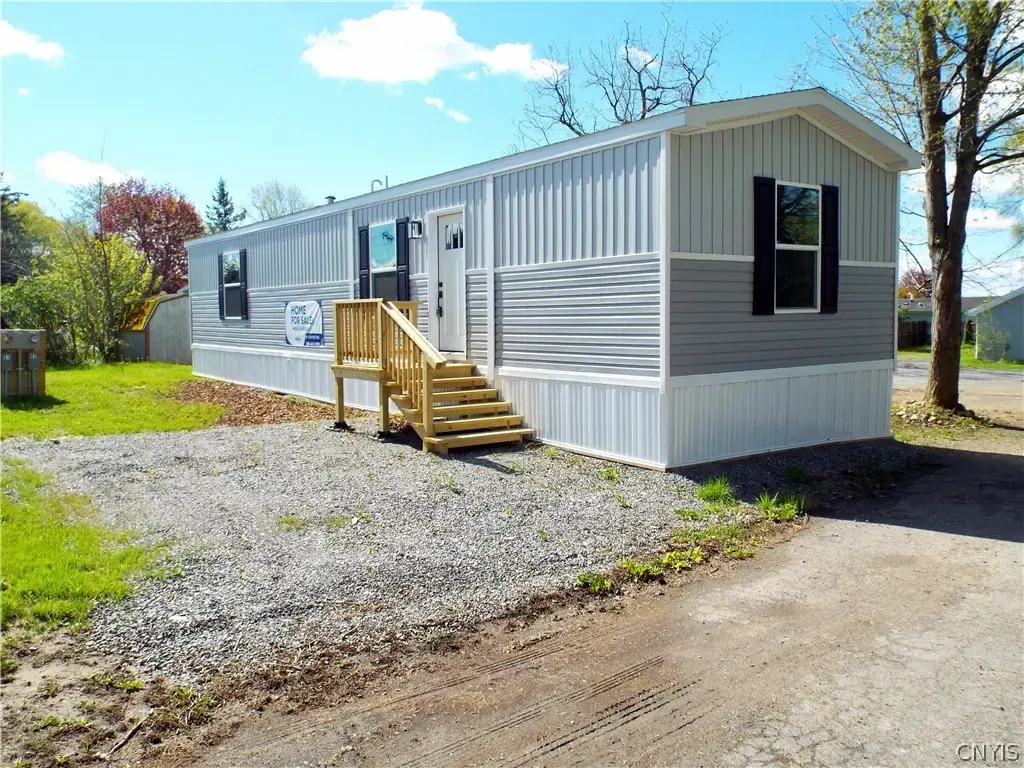 4294 Caledonia Avon Rd, Caledonia