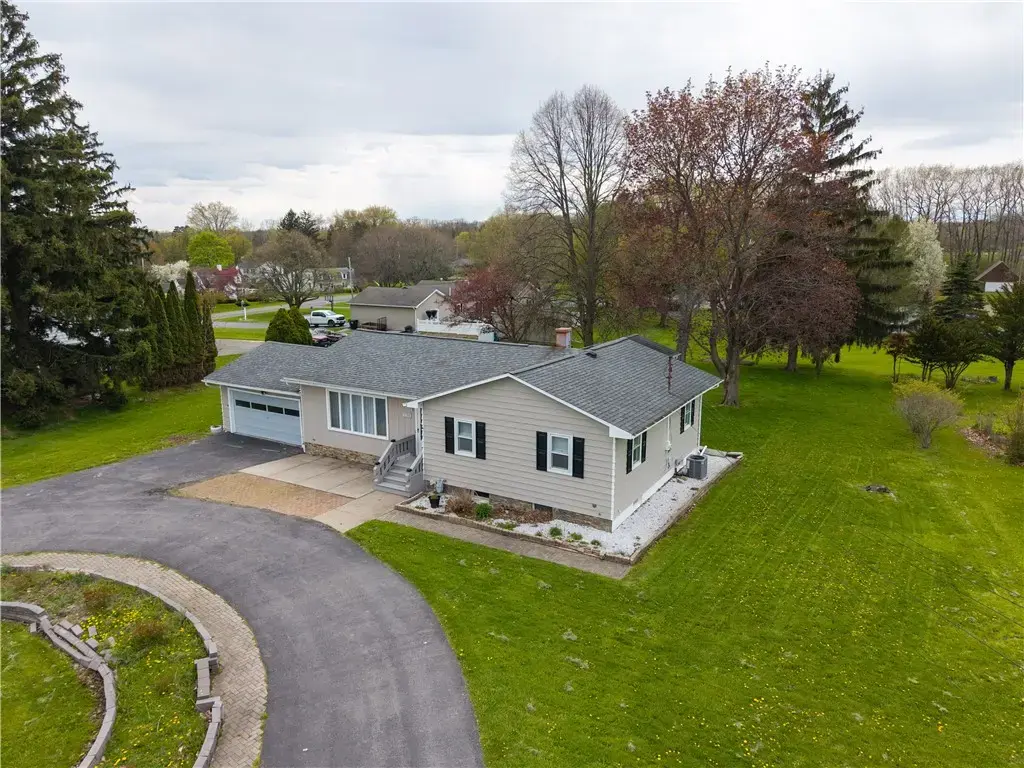 1144 Lochland Road, Geneva City