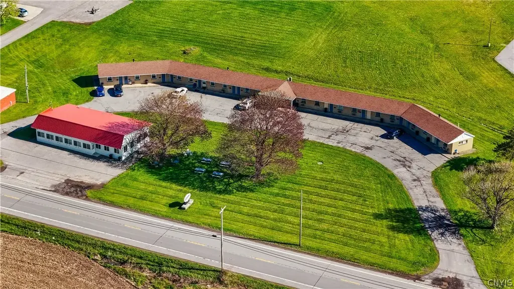 2389 State Route 5, Schuyler