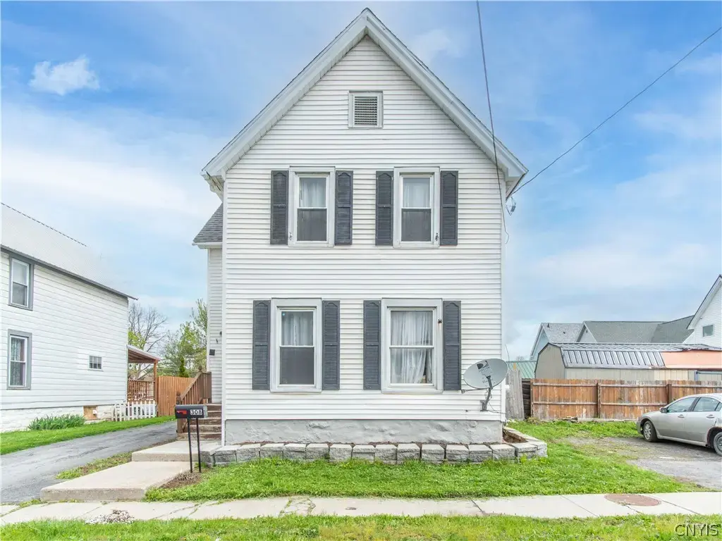 308 W Hoard Street, Watertown City