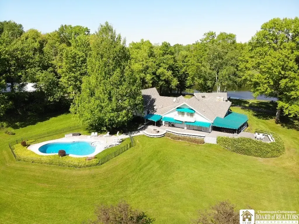 3539 Morley Road, North Harmony