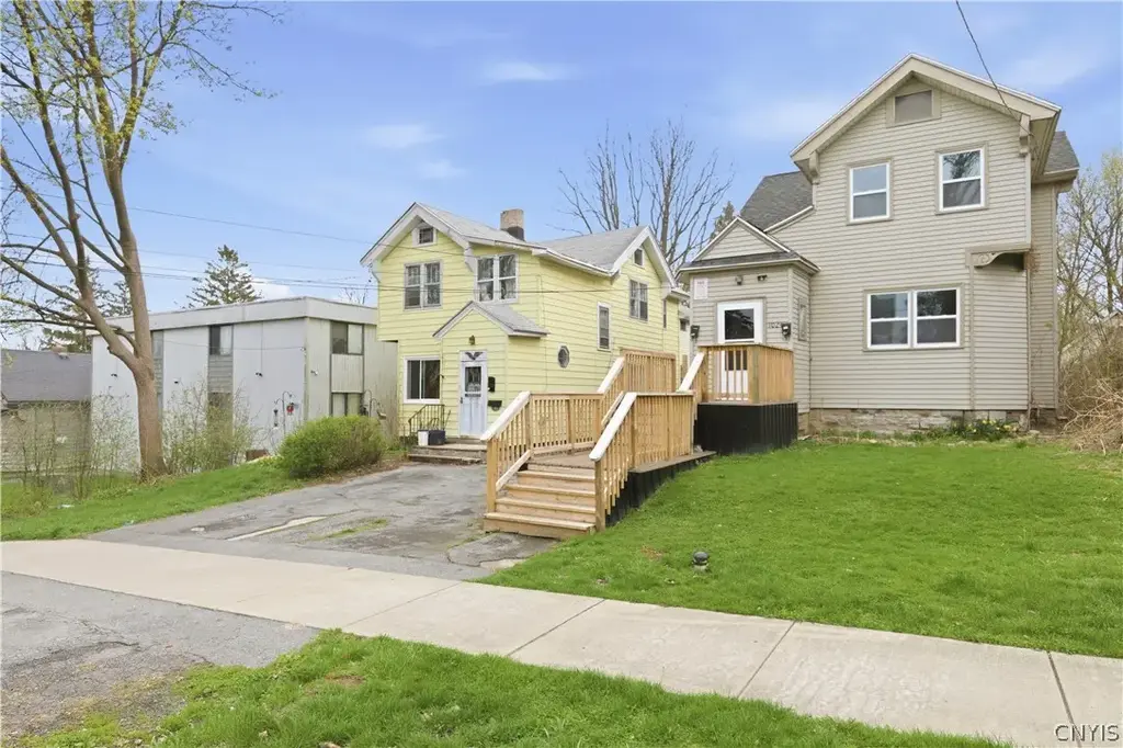 1024 Danforth Street, Syracuse