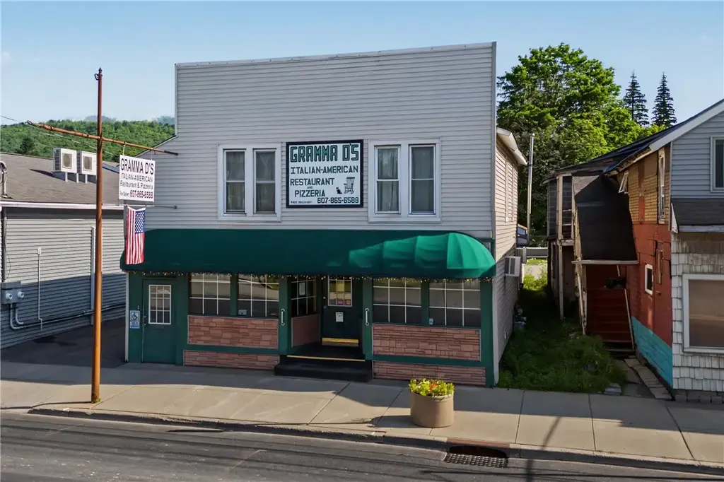 192 Delaware Street, Walton