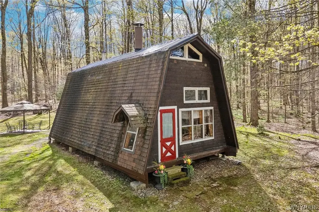 3890 Weber Road, Orangeville