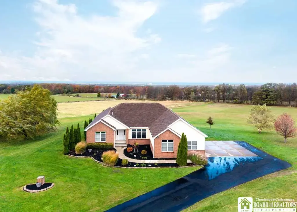 3258 Straight Road, Arkwright