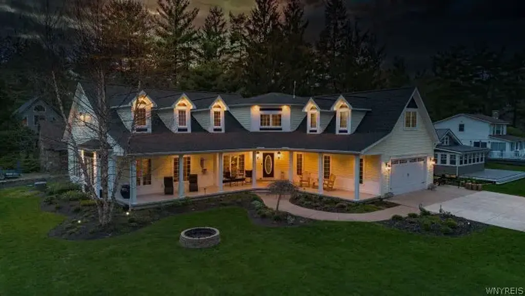 8097 Lakeshore Drive, Rushford