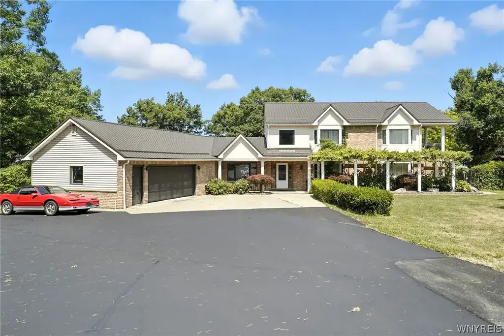 2386 Route 5, Sheridan