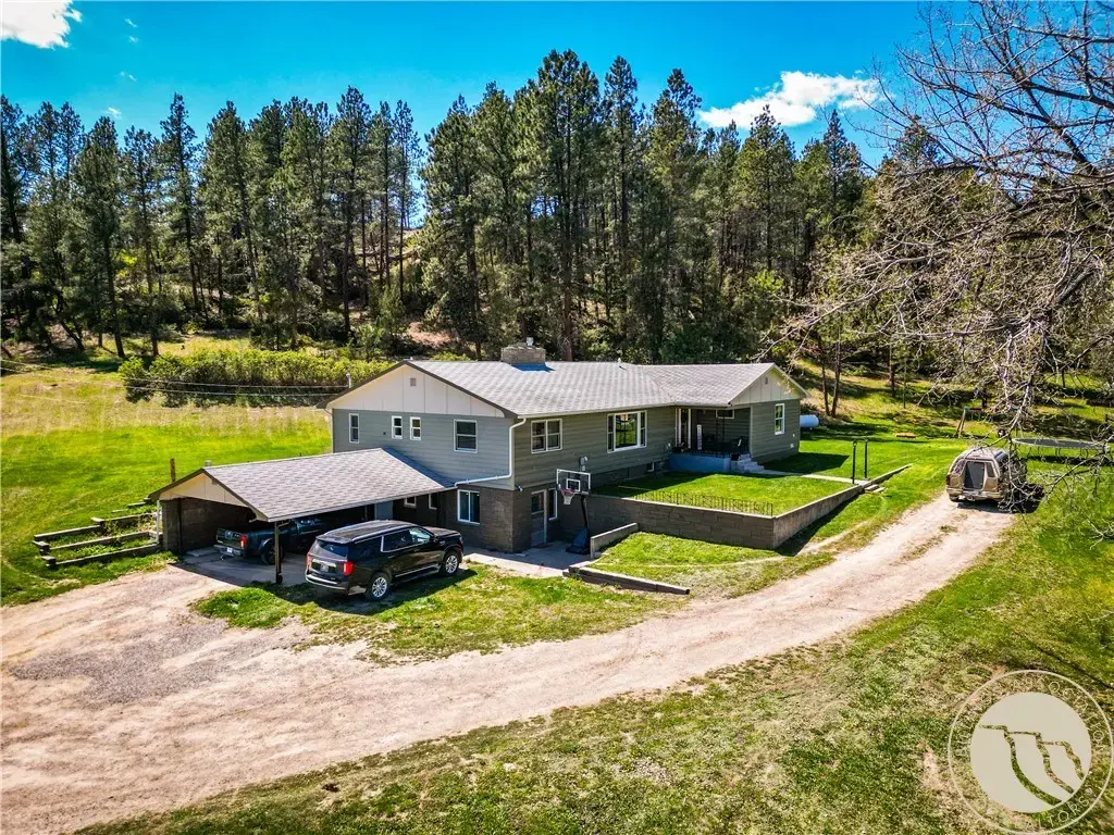 4221 Us Highway 87 S, Roundup