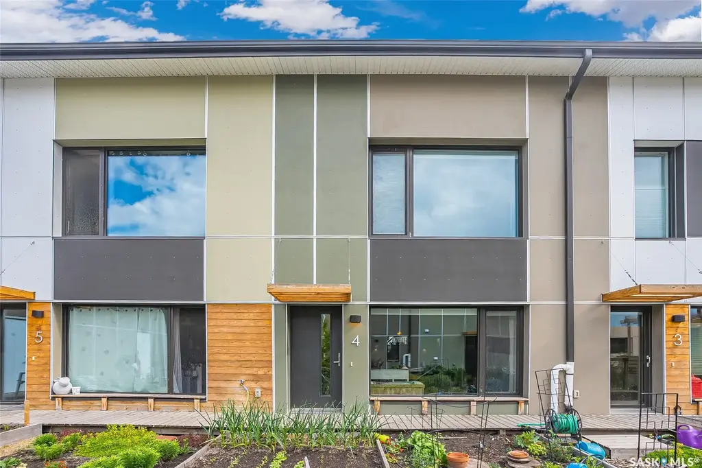 475 L Avenue S 4, Saskatoon