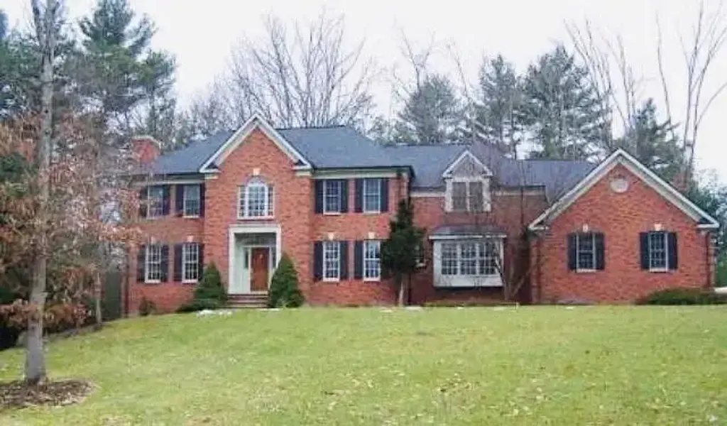 56 S Oakwood Drive, Erwin