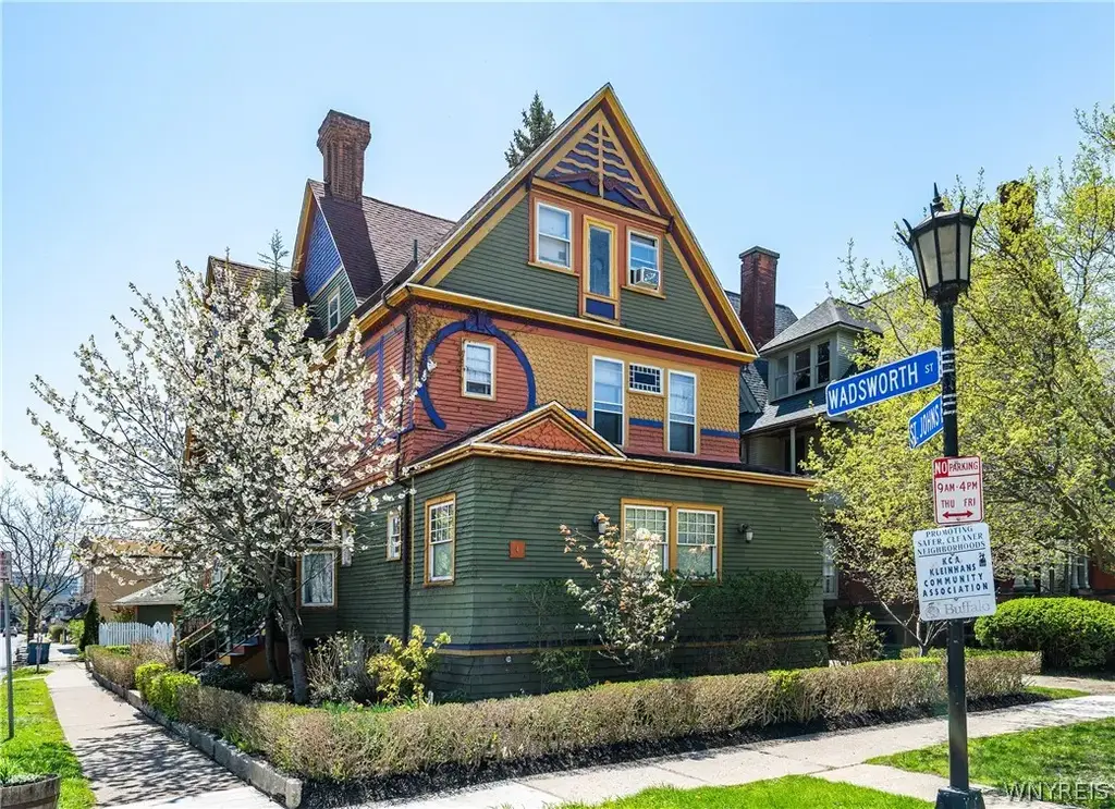 4 Saint Johns Place, Buffalo