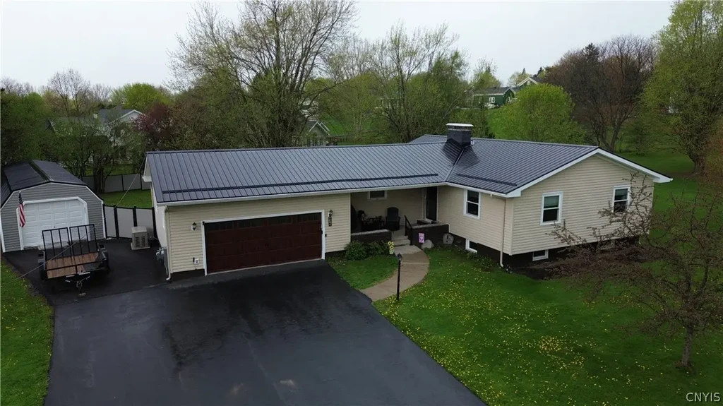475 Bugbee Drive, Watertown City