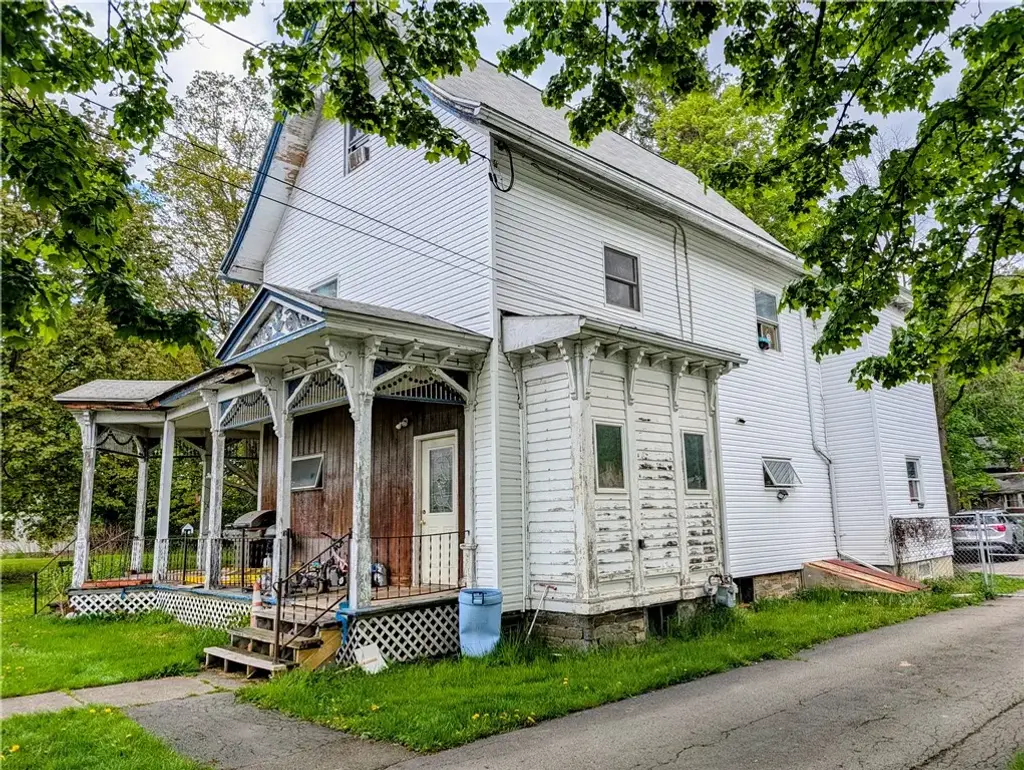286 Main Street, Ashland