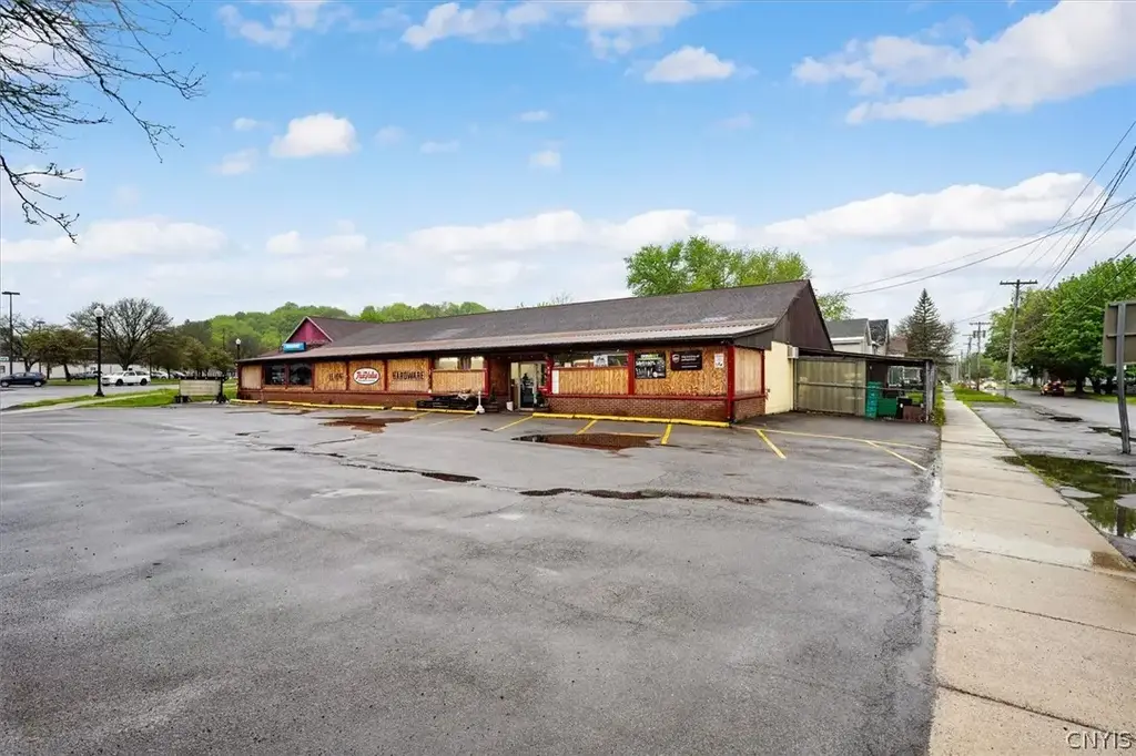 39 W Clark Street, German Flatts