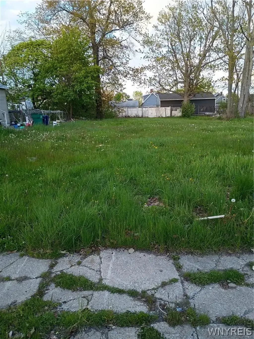 109 E Parade Avenue, Buffalo