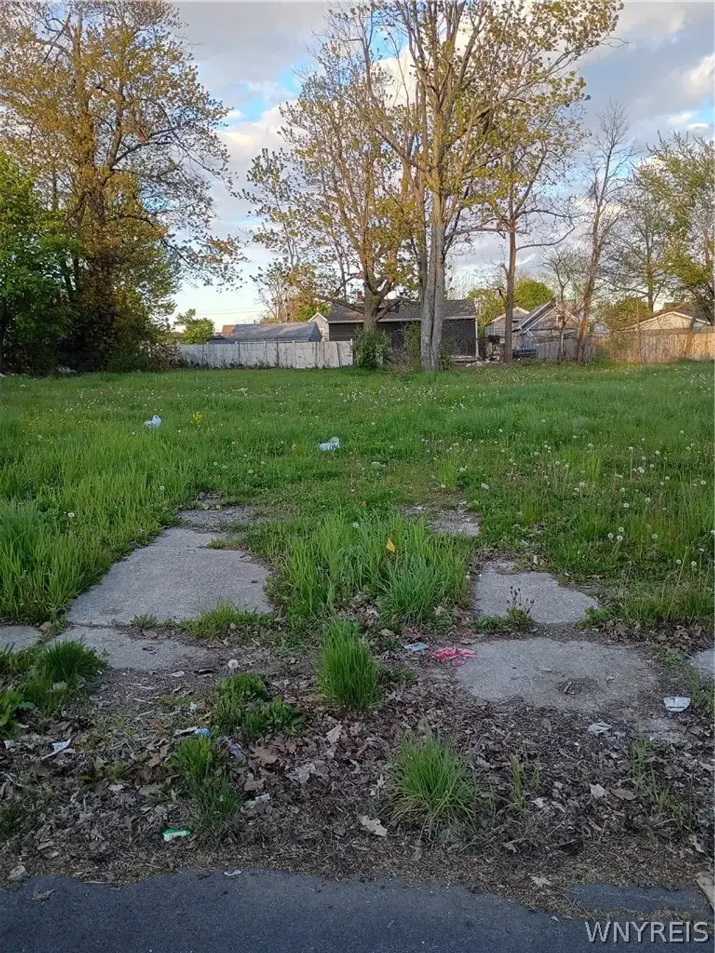 111 E Parade Avenue, Buffalo