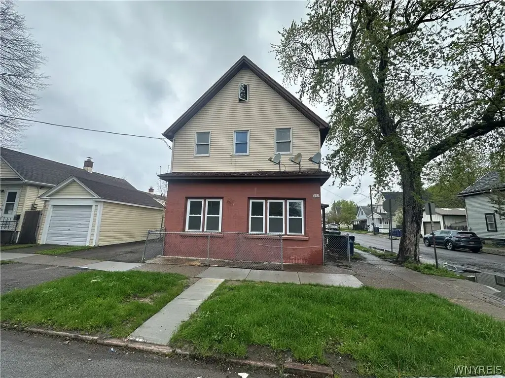 122 Austin Street, Buffalo