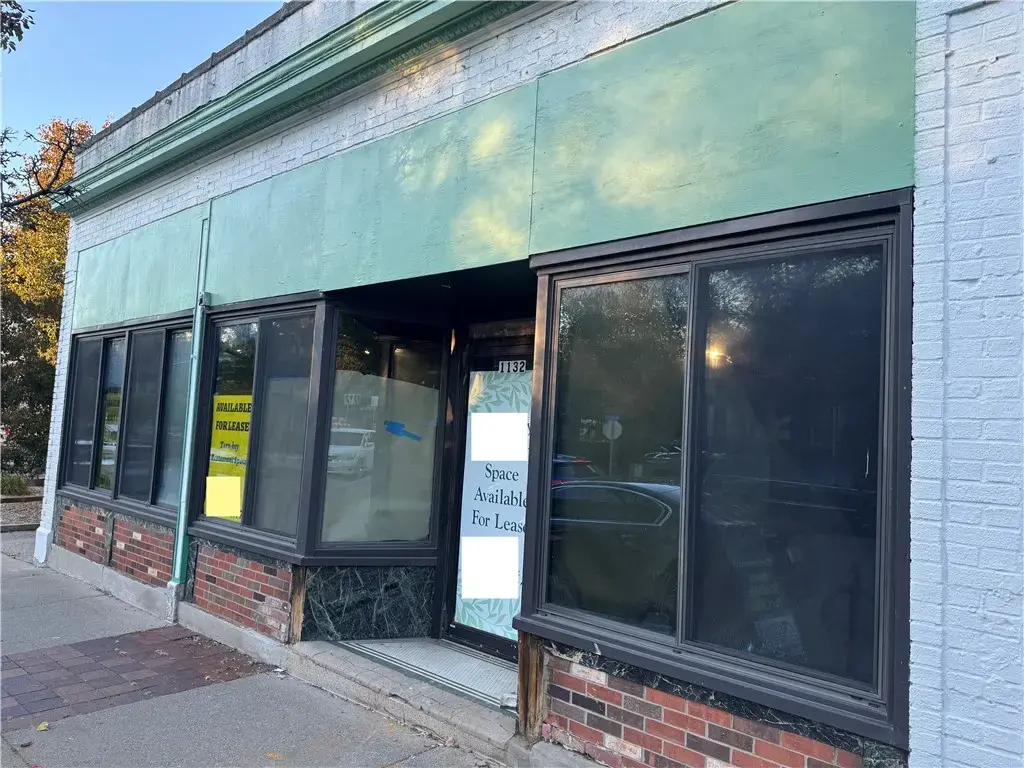 1132 Monroe Avenue, Rochester