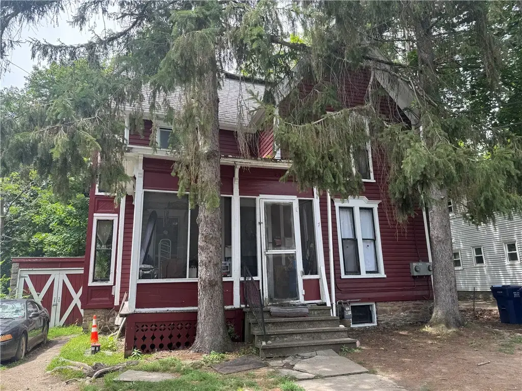 7 Spring Street, Oneonta