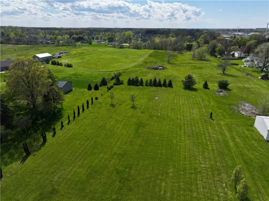 6197 Lincoln Rd, Ontario