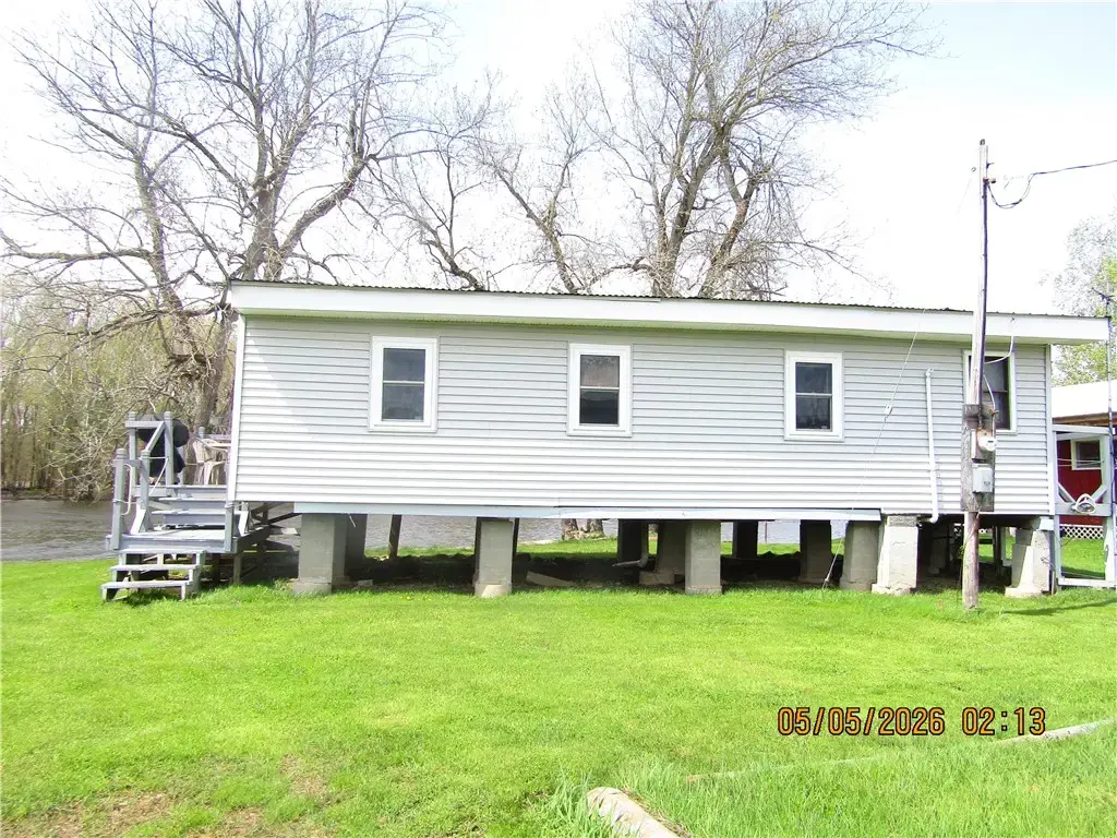 41279 Nelson Road, Theresa