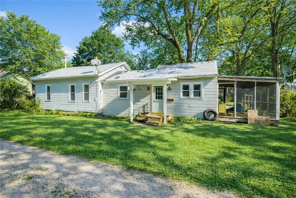 4 Sanford Place, Rochester