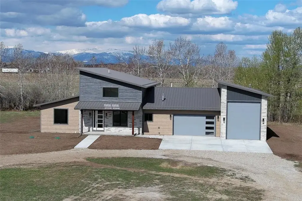 48 Buttercup Drive, Roberts