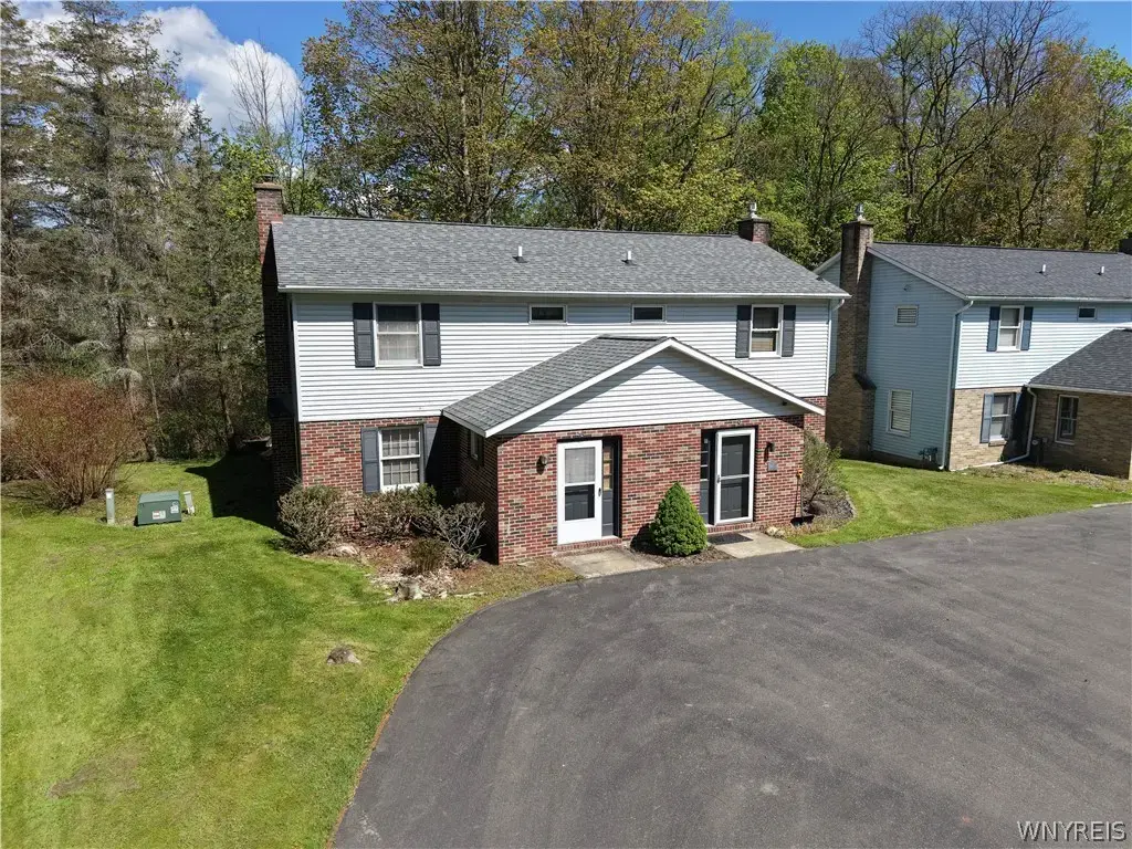 1 Lincoln Drive, Ellicottville