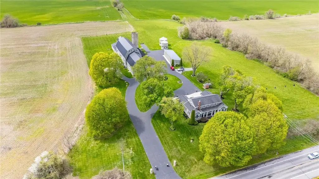 3956 Caledonia Avon Road, Caledonia