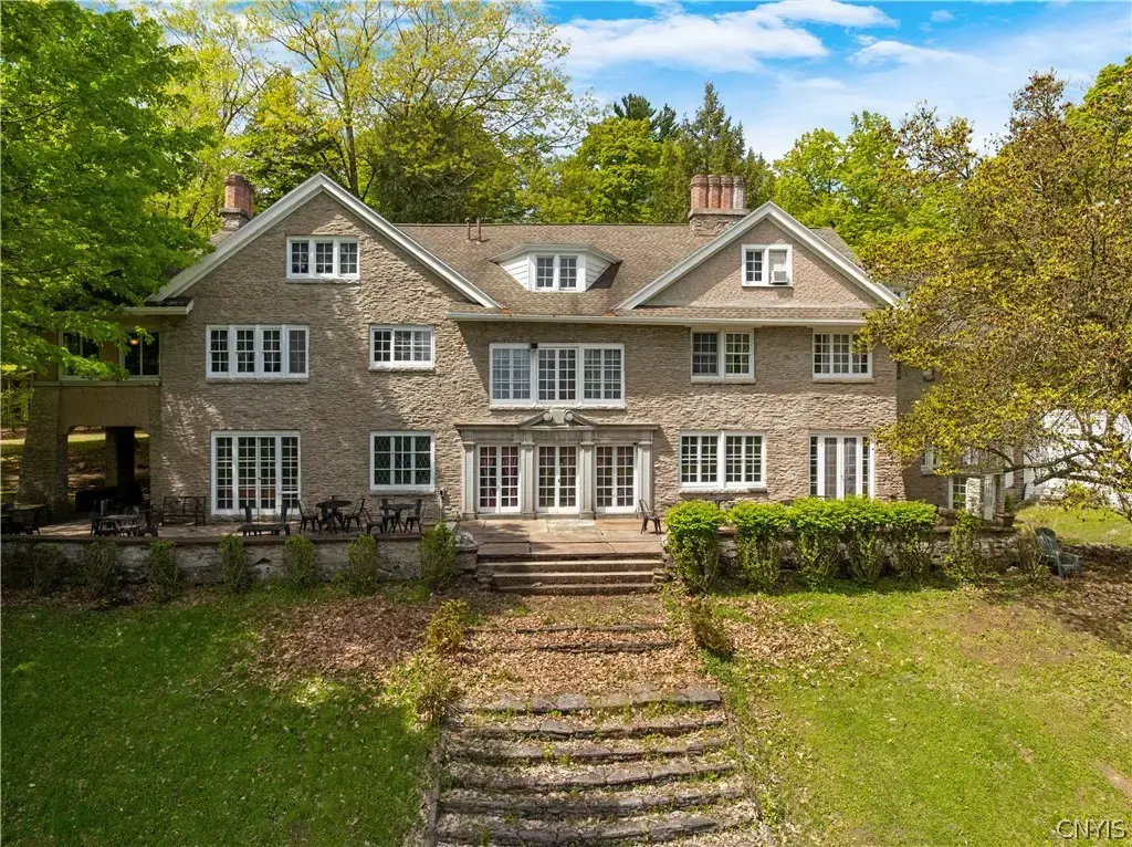 5272 Onondaga Road, Onondaga