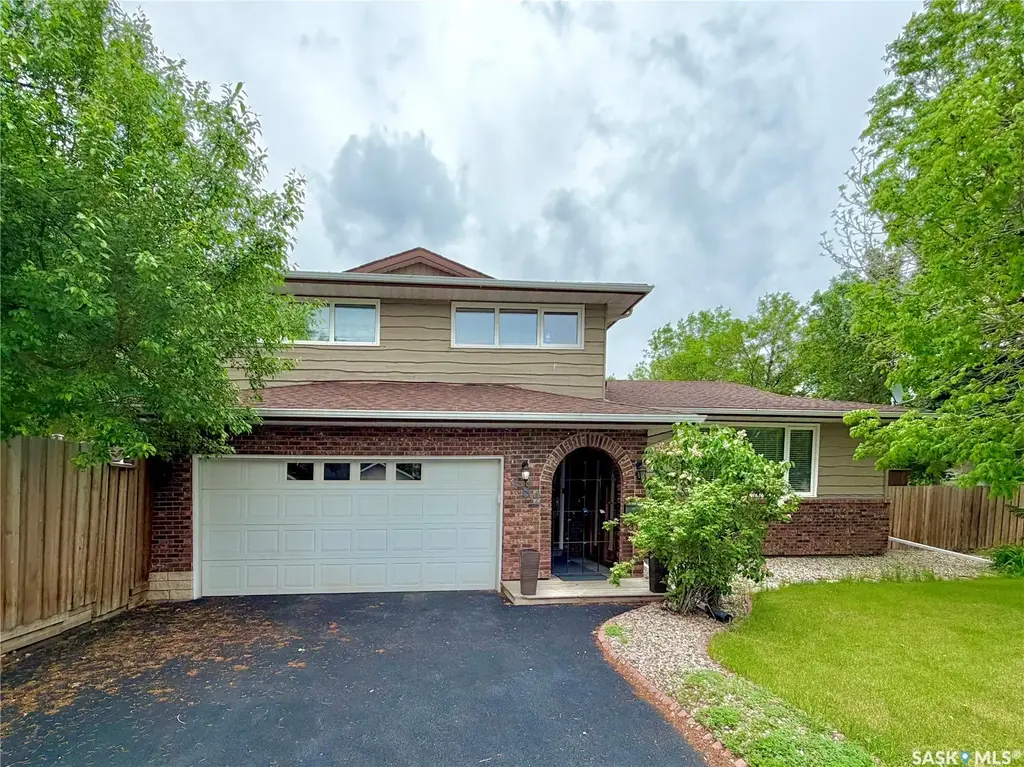 182 Lincoln Drive, Regina