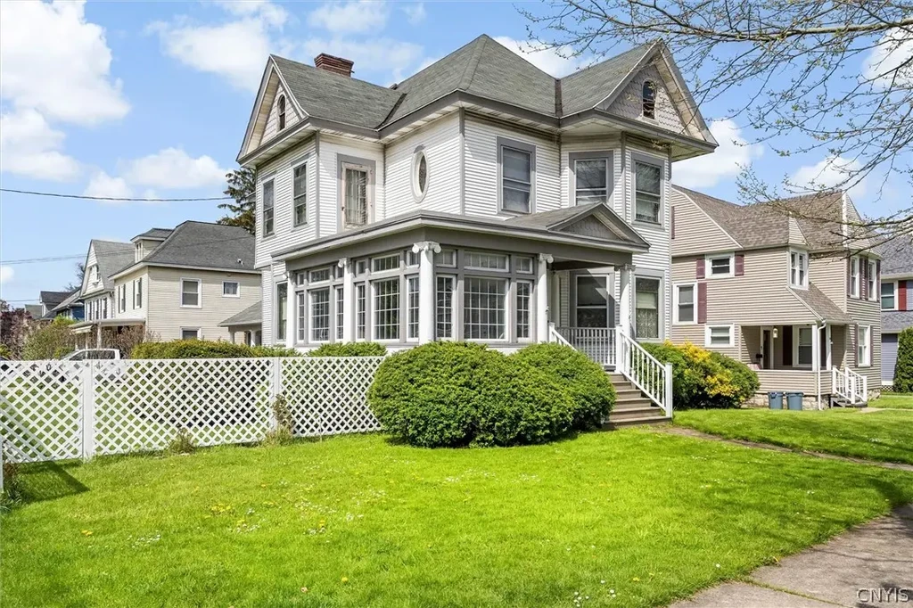 161 E Genesee Street, Auburn