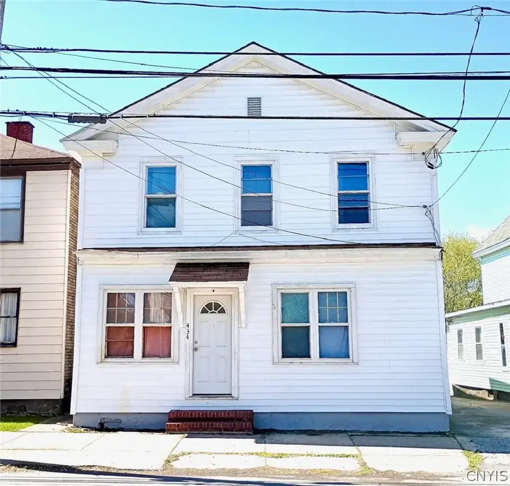 434 Main Street, Whitestown