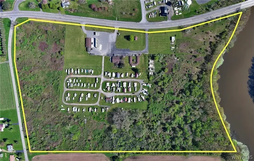 5764 W Lake Road, Newfane