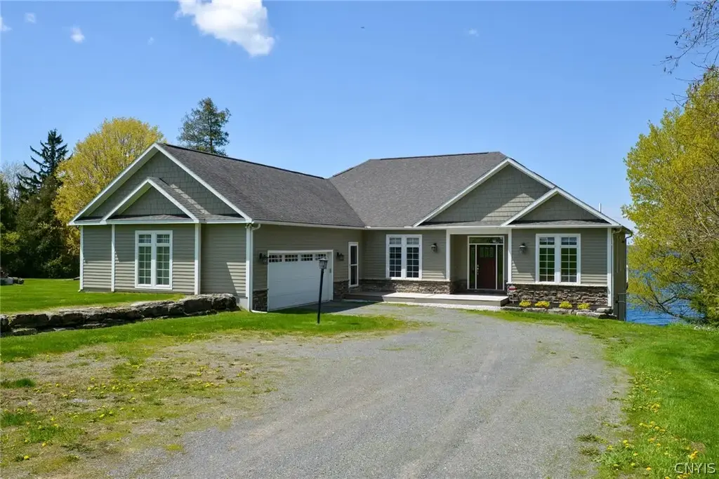 35935 State Route 12e, Cape Vincent