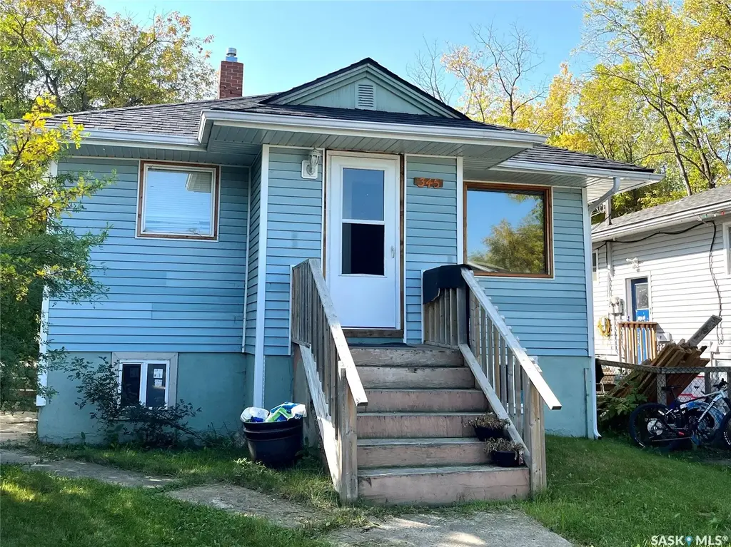 345 19th Street E, Prince Albert