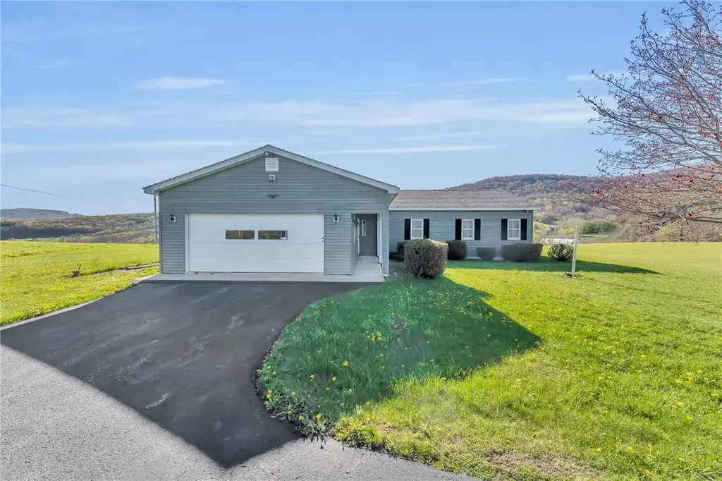 1601 Narrow Notch Road, Stamford