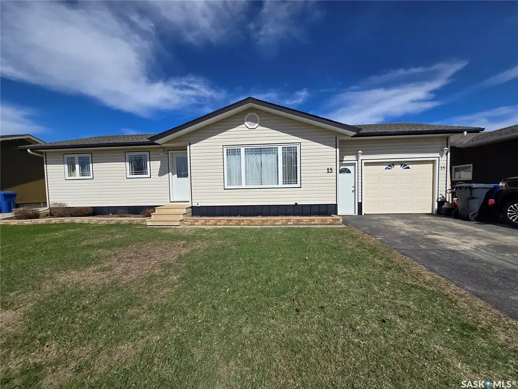 15 Mackenzie Drive, Yorkton