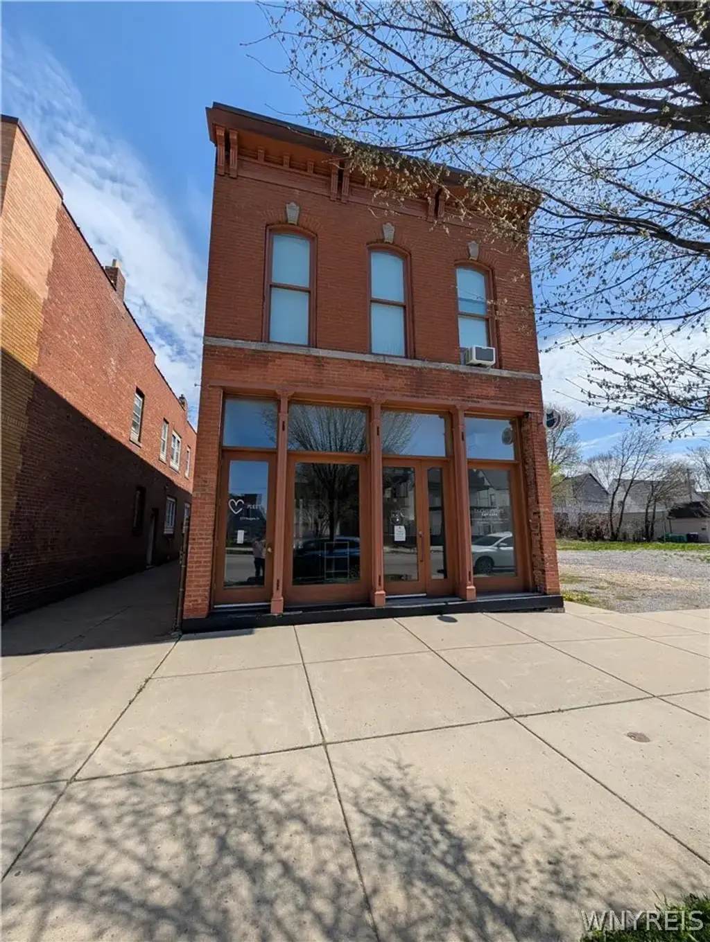 577 Niagara Street, Buffalo