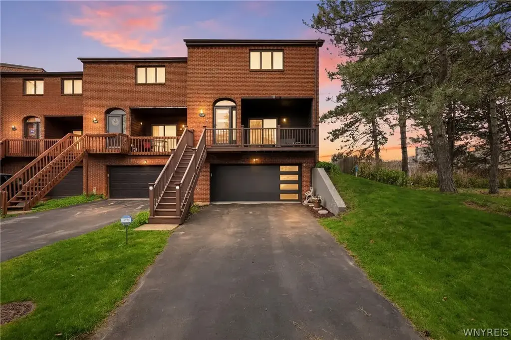 339 Lakefront Boulevard, Buffalo