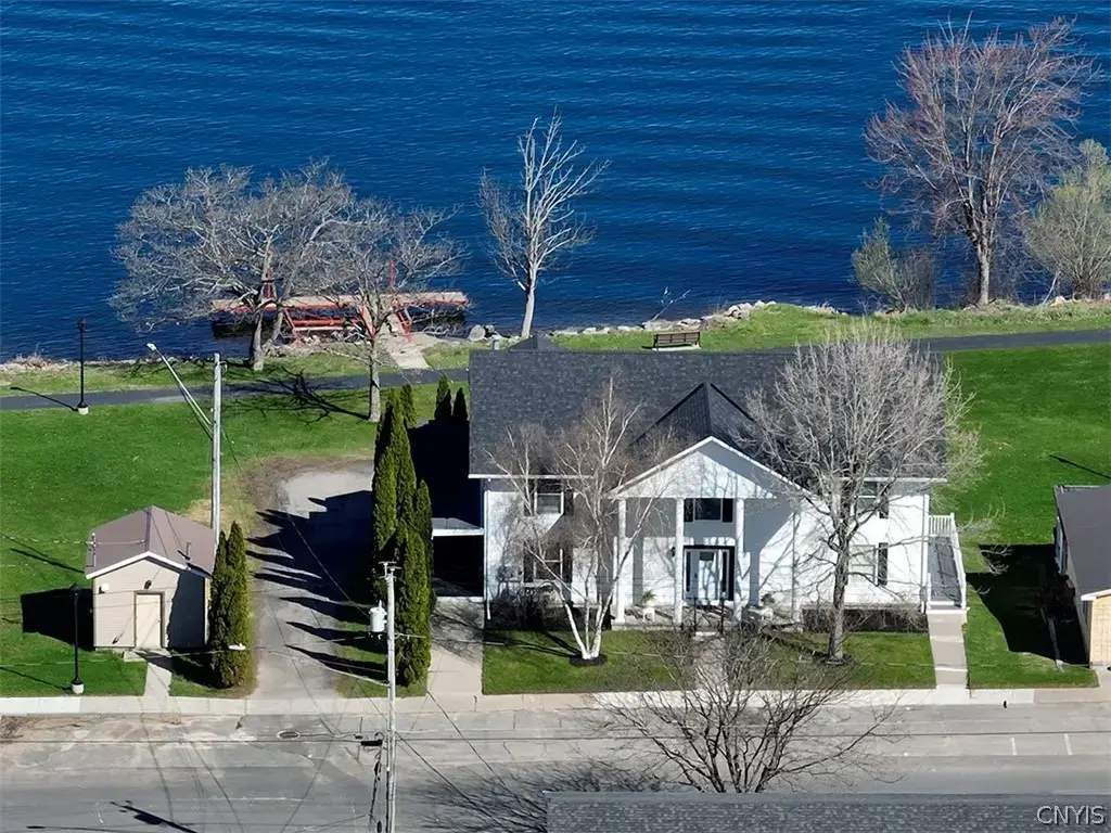 131 St Lawrence Avenue, Waddington
