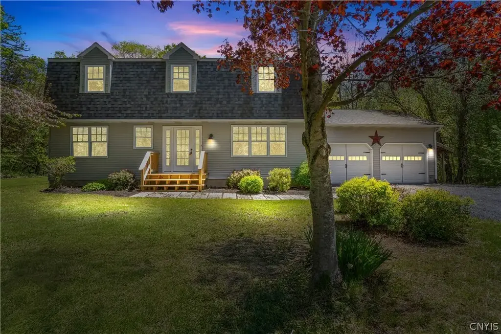350 Valley Road, Richland