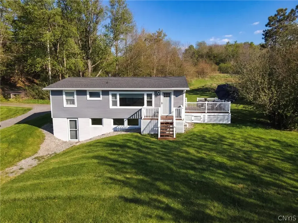 1779 E Lake Road, Spafford