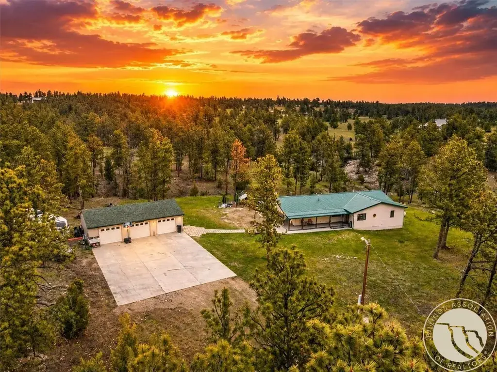 123 Quail Drive, Roundup