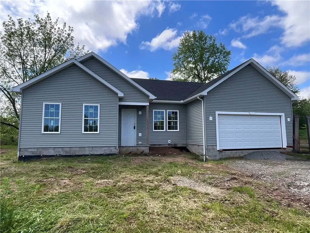 3 Lynwood Drive, Yates