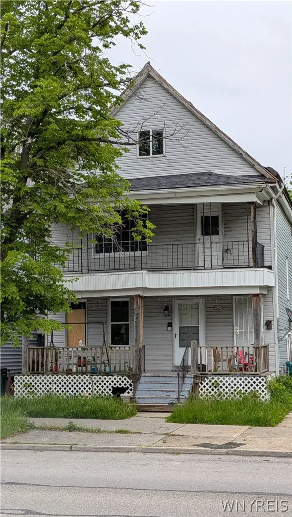905 Tonawanda Street, Buffalo