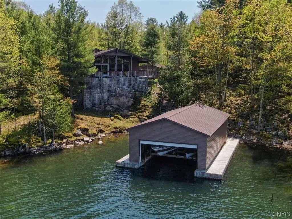 415 Indian Point, Hammond