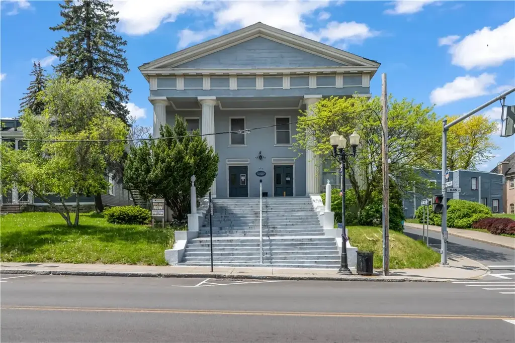 380 S Main Street, Geneva City
